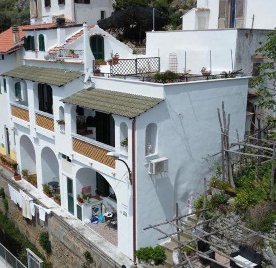 Casa Barbara Bed & Breakfast อามาลฟี ภายนอก รูปภาพ
